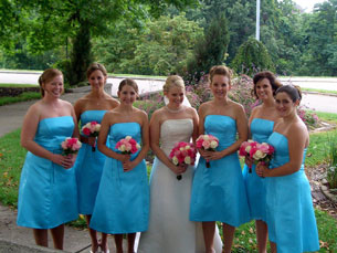 Jenny with all of her bridesmaids