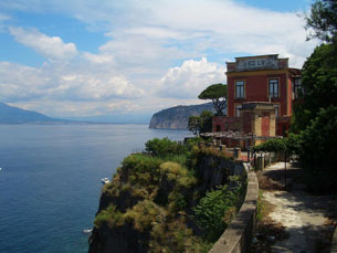 Looking out to sea from the edge of Sorrento's public garden and park