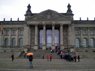 Waiting in line to enter the Reichstag
