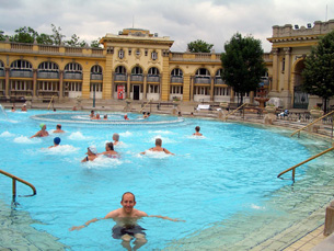 Jay in the outdoor hot tub at Szechenyi