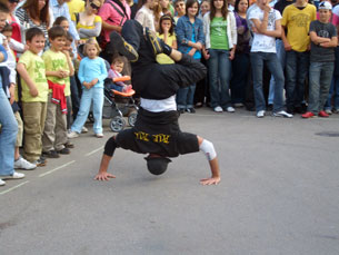 Street Break Dancer 1