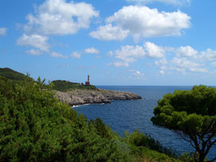 The lighthouse at the end of our hike in Capri