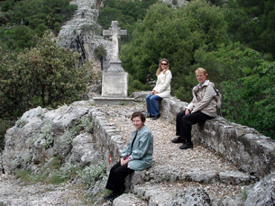 Kelly, Jean and Christina resting at the midway point of our hike