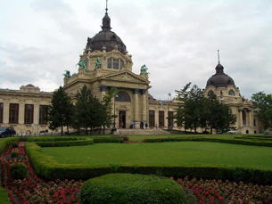 The entrance to Szechenyi Bath House